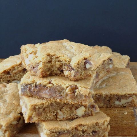 Peanut butter blondies