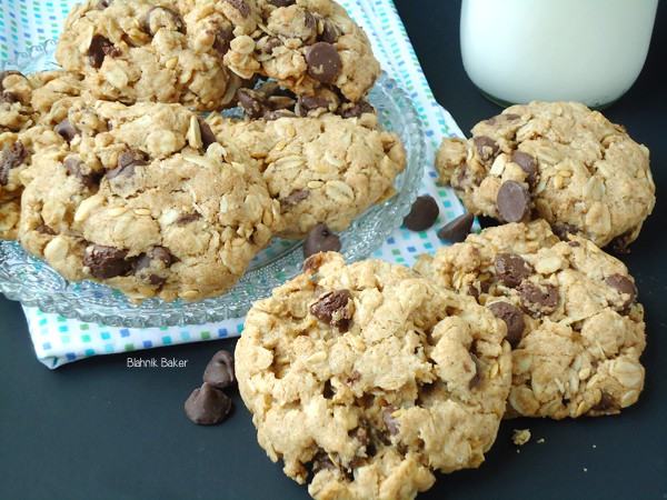 oatmeal chocolate chip cookies