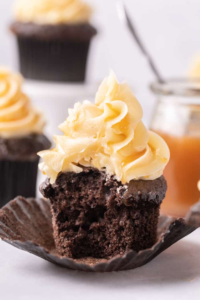 Dark chocolate salted caramel cupcakes