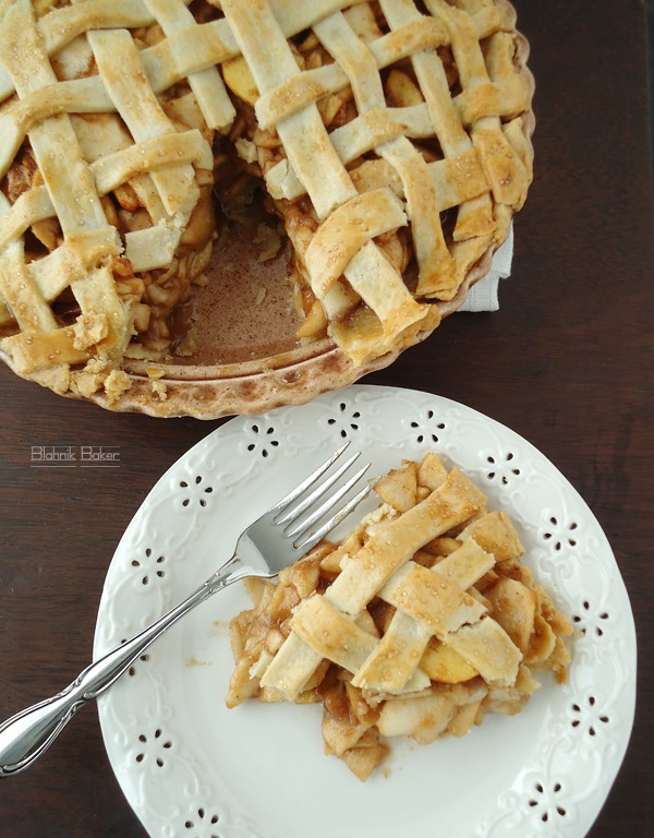 Brown Butter Cheddar Apple Pie