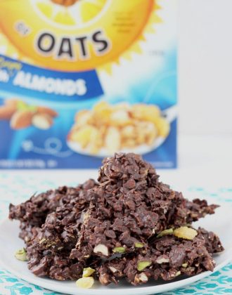 Chocolate cereal and nut crisps