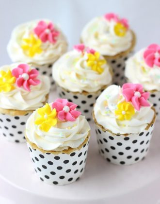 Vanilla Anise Cupcakes