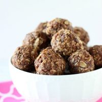 No Bake Chocolate Energy Bites