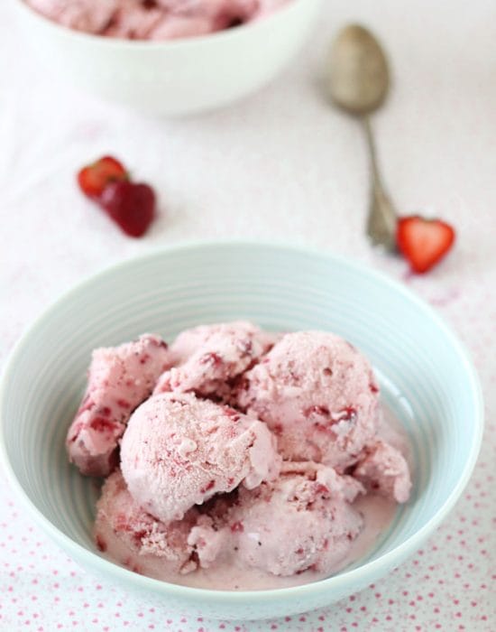 Strawberry Lavender Frozen Yogurt