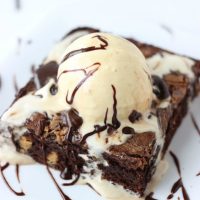 hot fudge peanut butter swirl brownie sundae