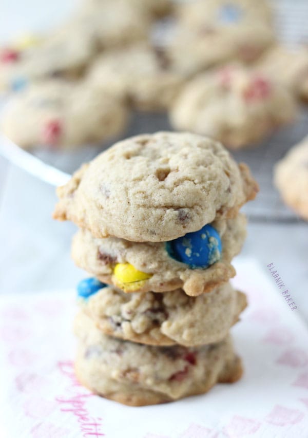 Spiced M&M Toffee Cookies- soft and spiced cookies with crunchy bits of toffee