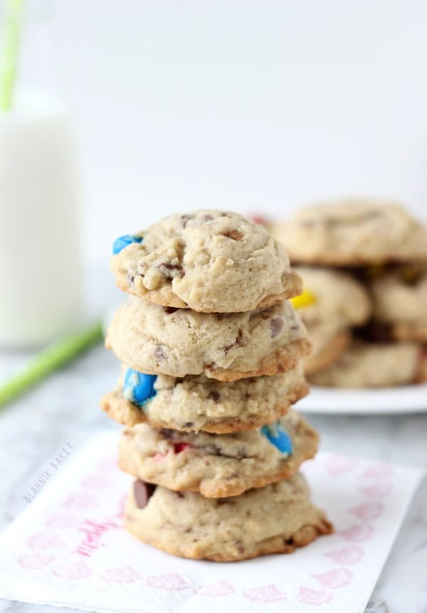Spiced M&M Toffee Cookies- soft and spiced cookies with crunchy bits of toffee