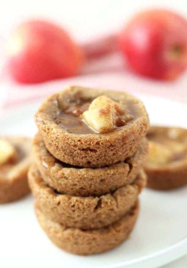 Caramel Apple Pie Cookie Cups - it's a cookie and an apple pie!