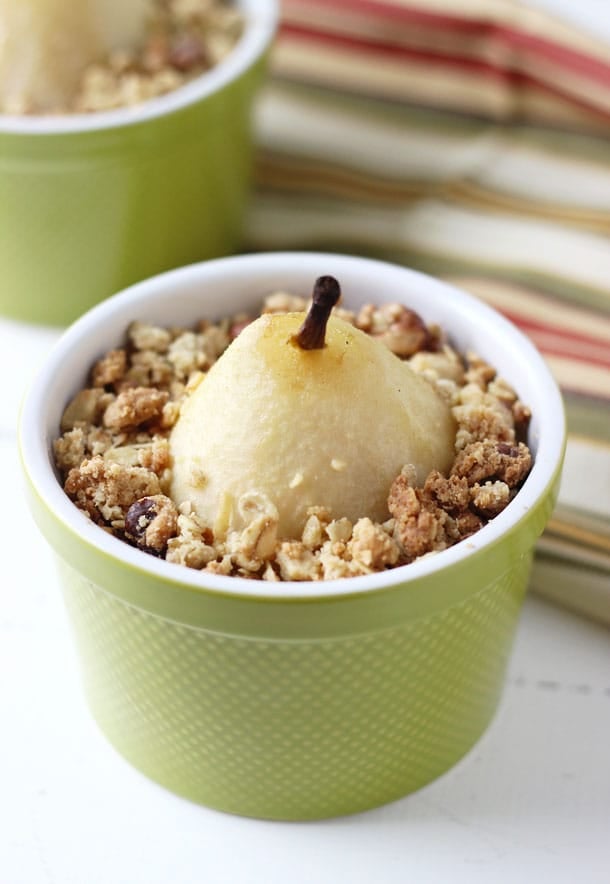 Poached in spiced cider and white wine, this beautiful pear crumble is an absolute easy and satisfying winter dessert! 