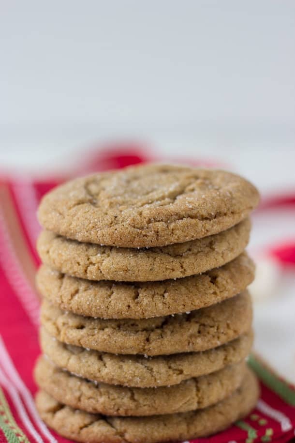 Soft and Chewy Ginger Molasses Cookies