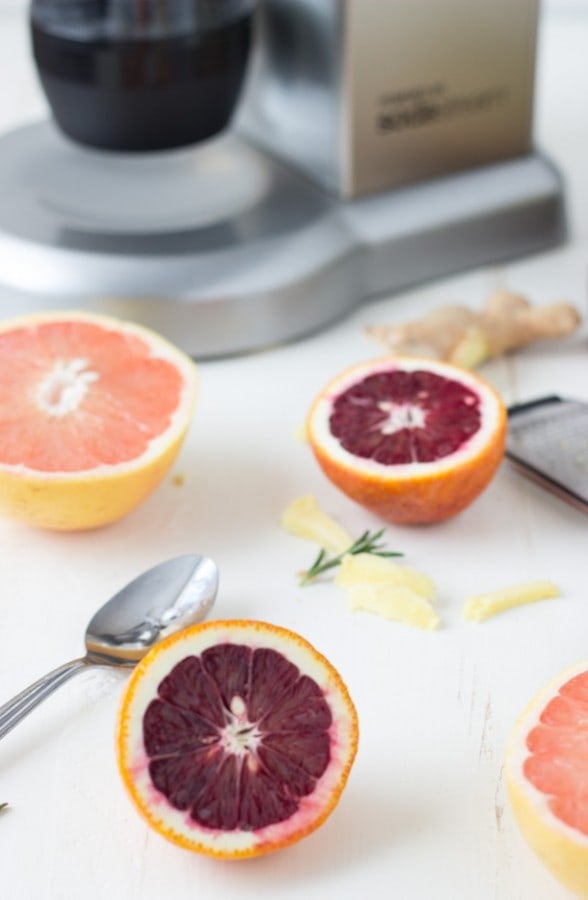 Sparkling Grapefruit Cocktails - A Classic Twist