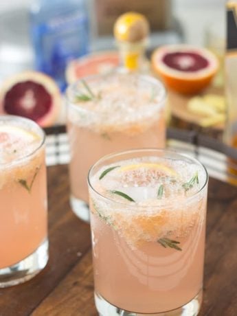 Sparkling Grapefruit Cocktails - Get Recipes for 2 delicious brunch cocktails on BlahnikBaker.com