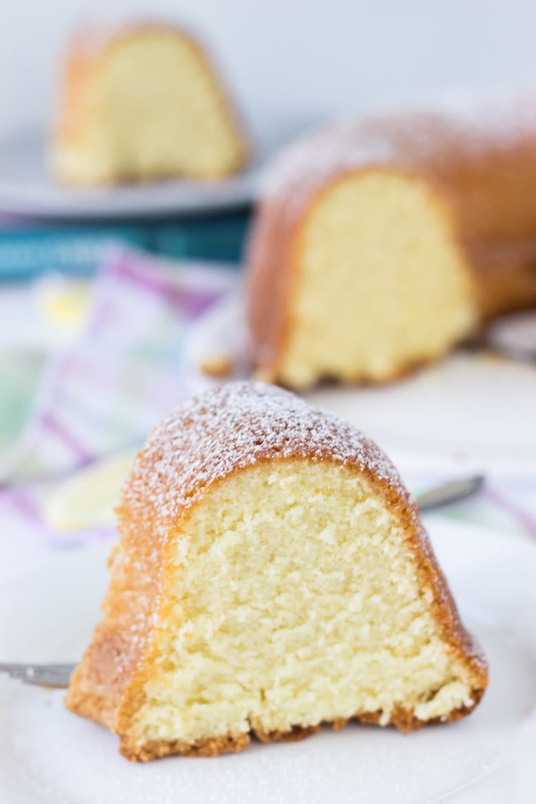 A super moist and crumbly 7UP Pound cake with hints of lemon.