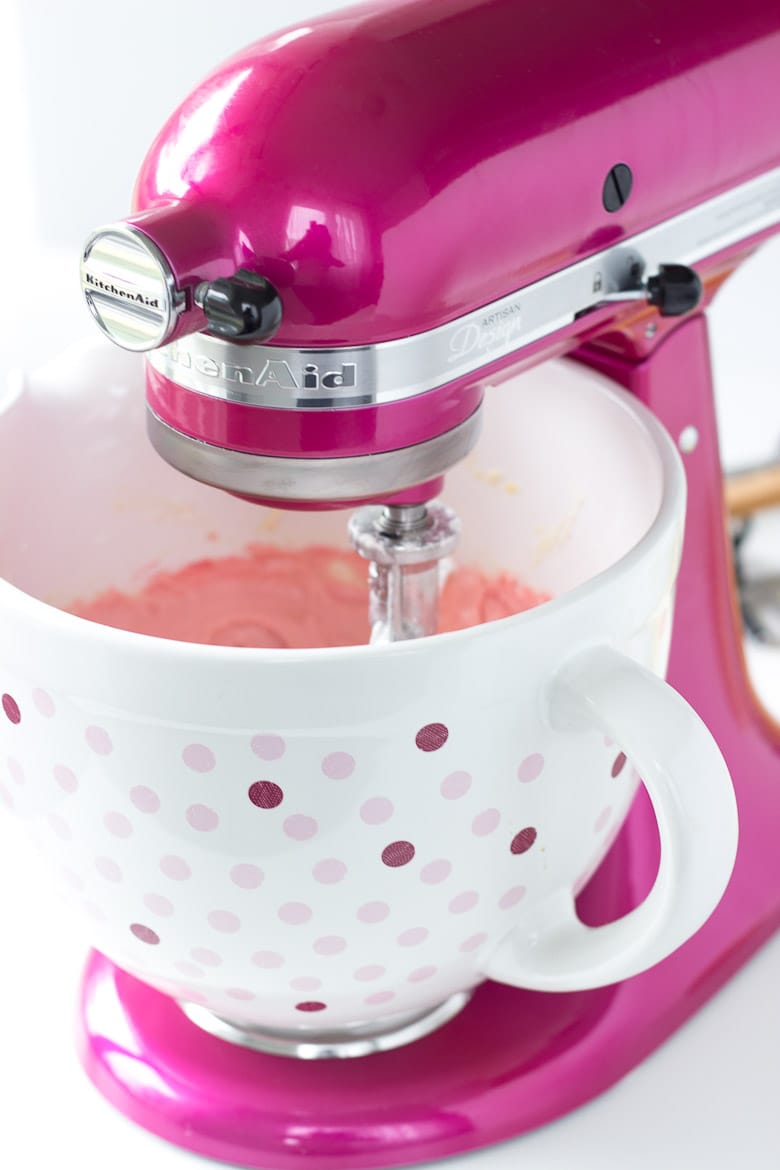 10,000 Cupcakes KitchenAid Artisan Mixer Giveaway!