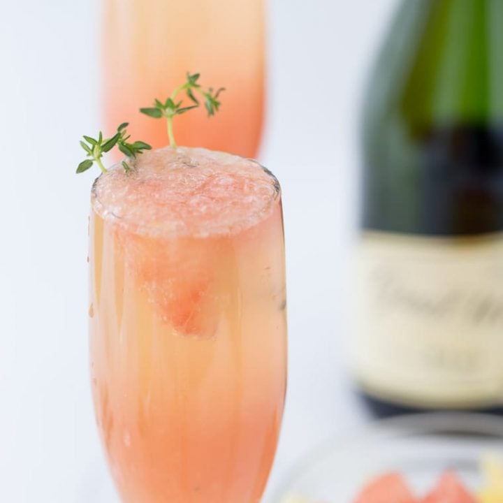 https://aclassictwist.com/wp-content/uploads/2016/02/Grapefruit-Mimosa-own-1-720x720.jpg