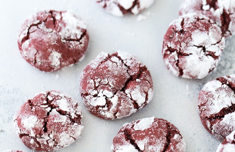 red-velvet-crinkle-cookies-2