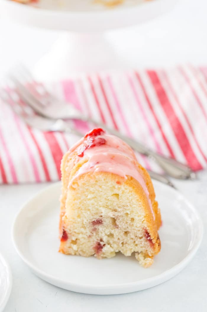 Strawberry pound cake