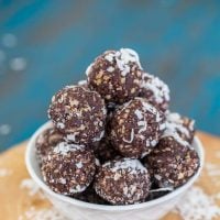 5-Ingredient Brownie Energy Bites