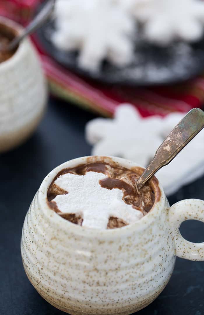 An indulgent cup of this homemade hot chocolate with cardamom marshmallows is all you need to enjoy a cold winter day. Perfect for the holiday season. 