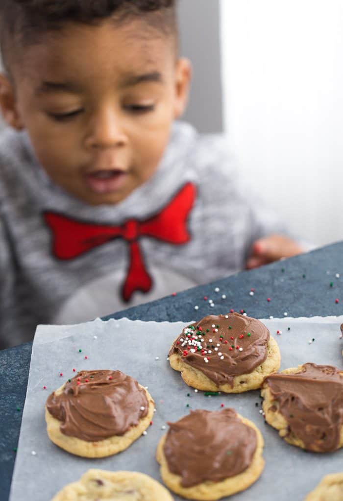 chocolate chip cookies with chocolate frosting