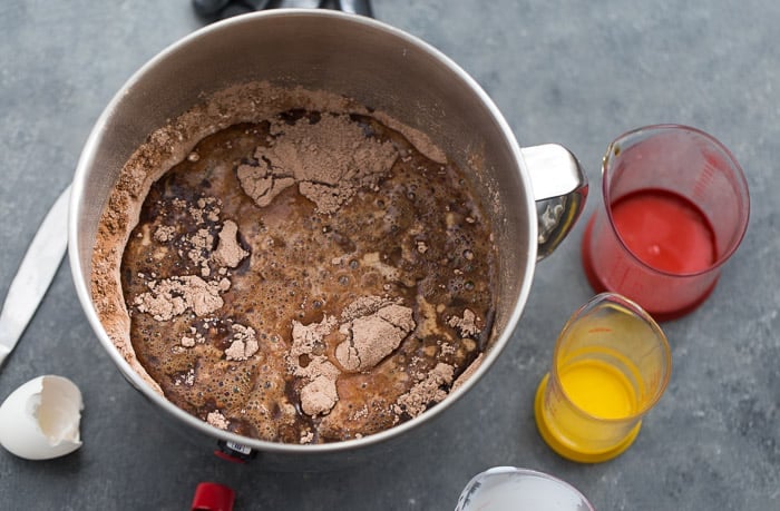 How-To Make One Bowl Chocolate Cake