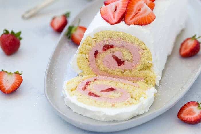 Strawberry Roll Cake With Cream Cheese Frosting - Fetty's Food Blog