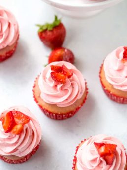 Fresh Strawberry Cupcakes with Strawberry Frosting