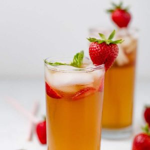 Refreshing Homeade Strawberry Basil Iced Tea - A Classic Twist