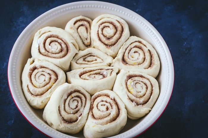 eggnog cinnamon rolls