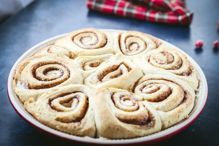 eggnog cinnamon rolls