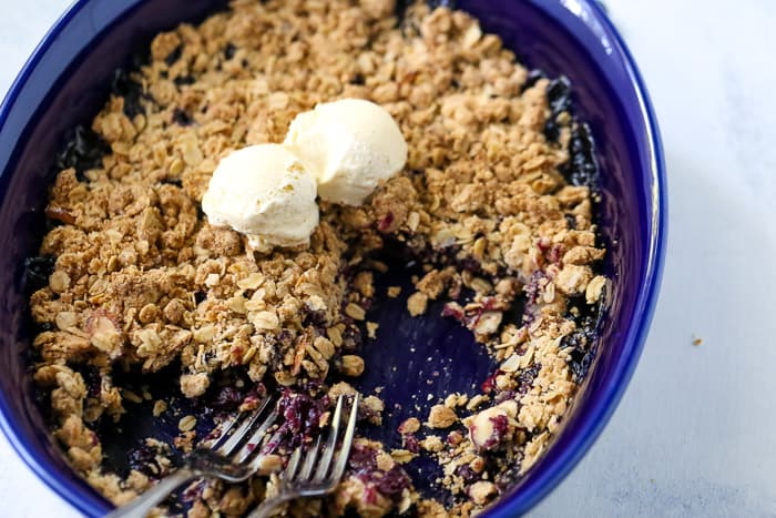 Blueberry Crumble with a Browned Butter Oat Topping - A Classic Twist