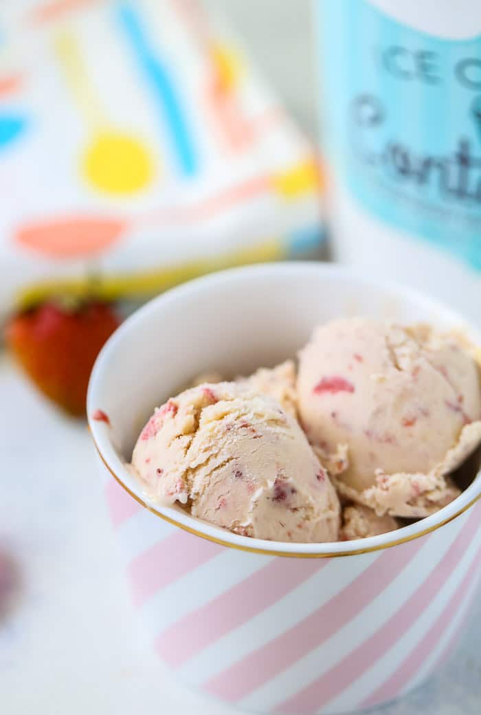 Tovolo Glide-A-Scoop Ice Cream Tub - Strawberry Sorbet