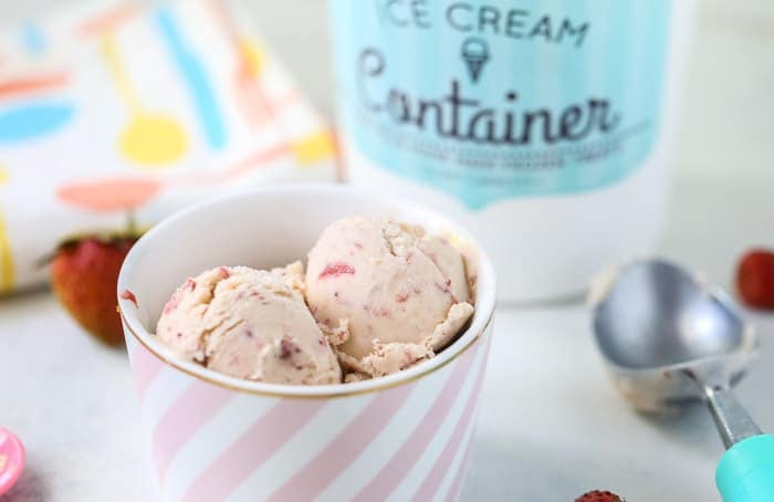 Homemade Strawberry Ice Cream