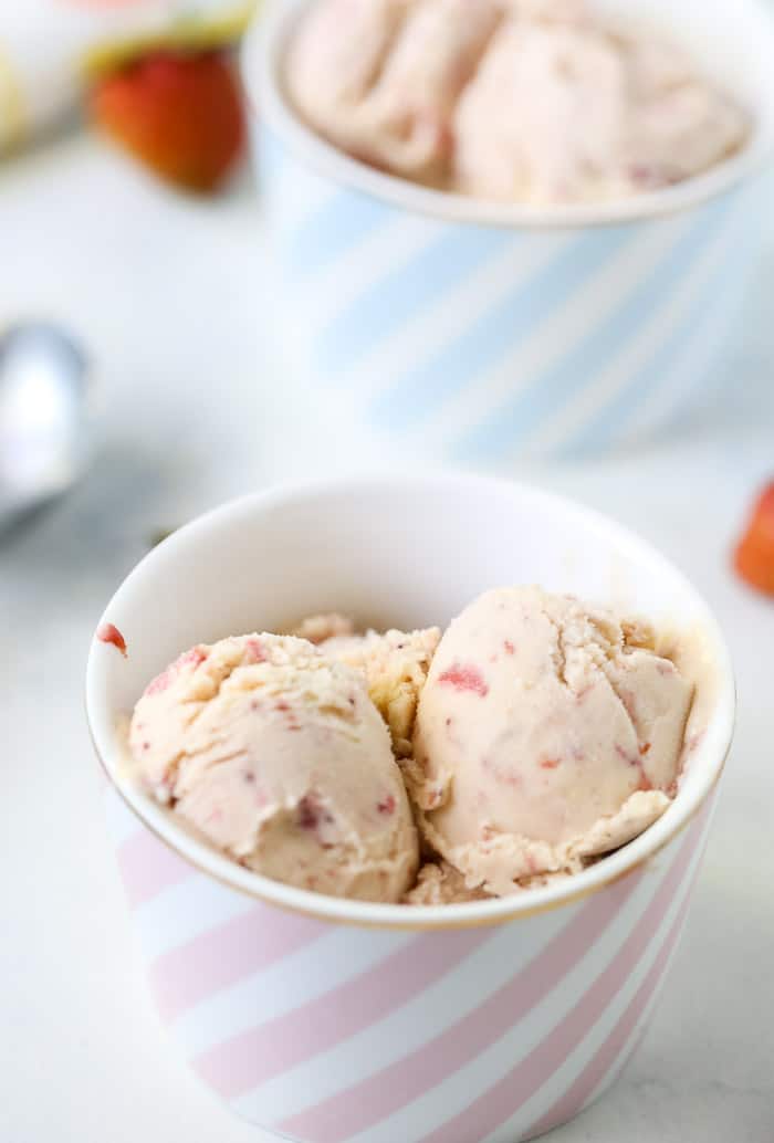 Homemade Strawberry Ice Cream