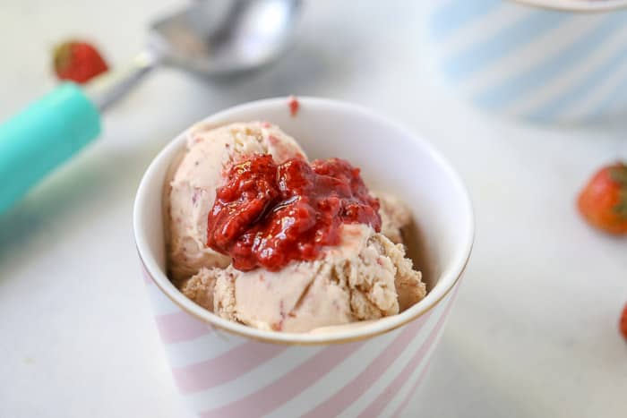 Homemade Strawberry Ice Cream