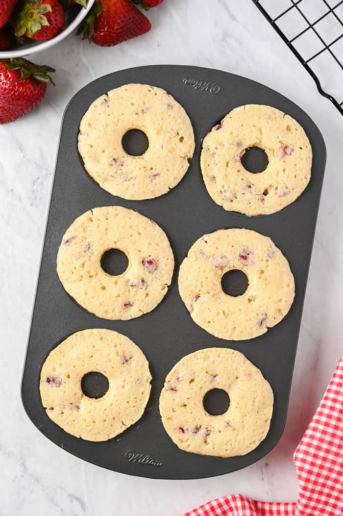 Strawberry and Cream Baked Donuts