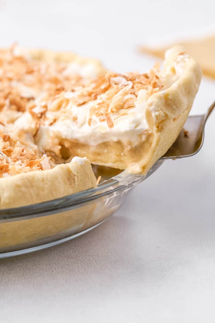 coconut banana cream pie