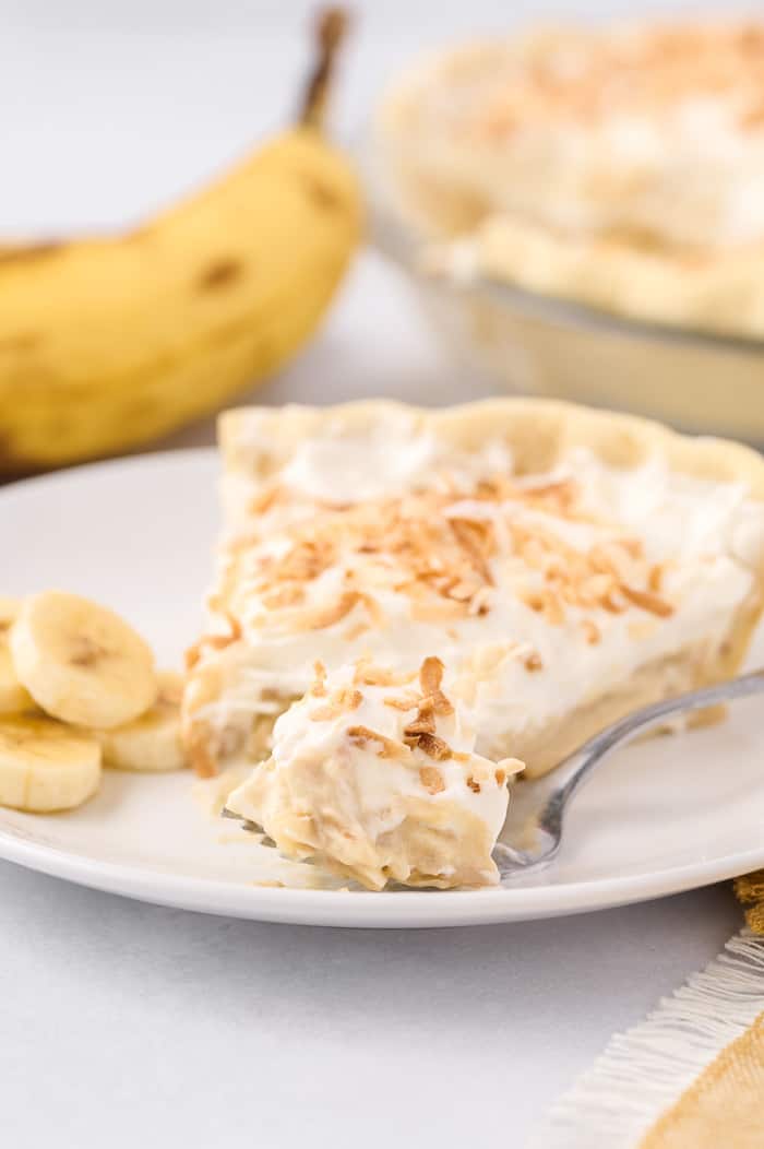 coconut banana cream pie