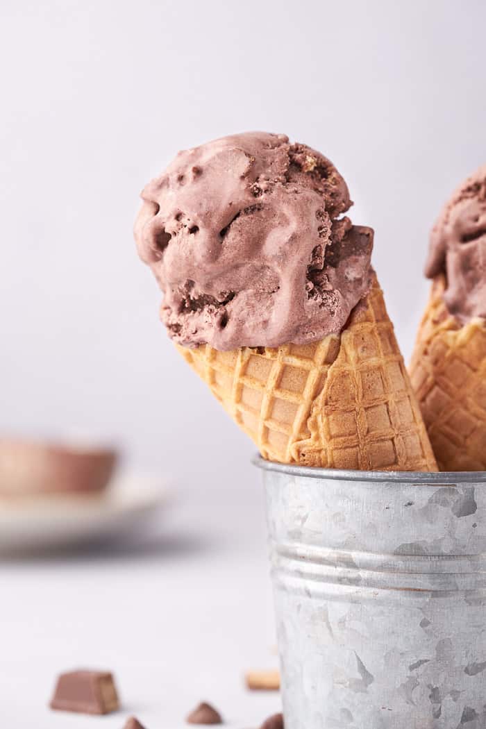 no churn chocolate kit kat ice cream