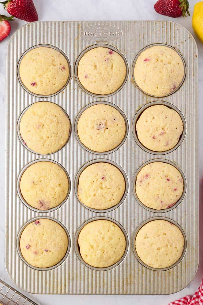 strawberry lemonade cupcakes