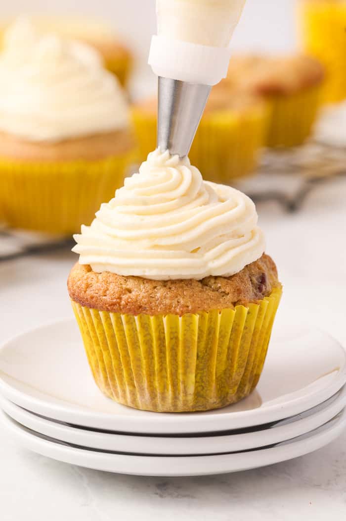 Hummingbird cupcakes