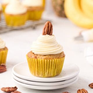 Hummingbird cupcakes