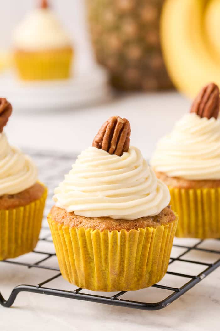 Hummingbird cupcakes