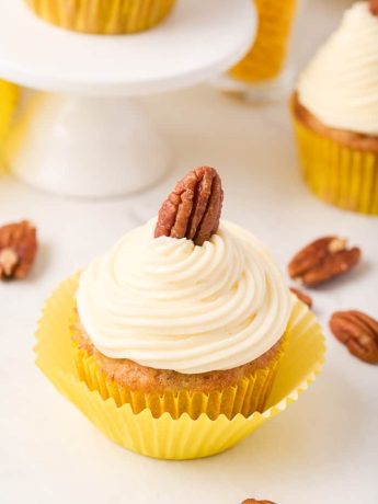 Hummingbird cupcakes