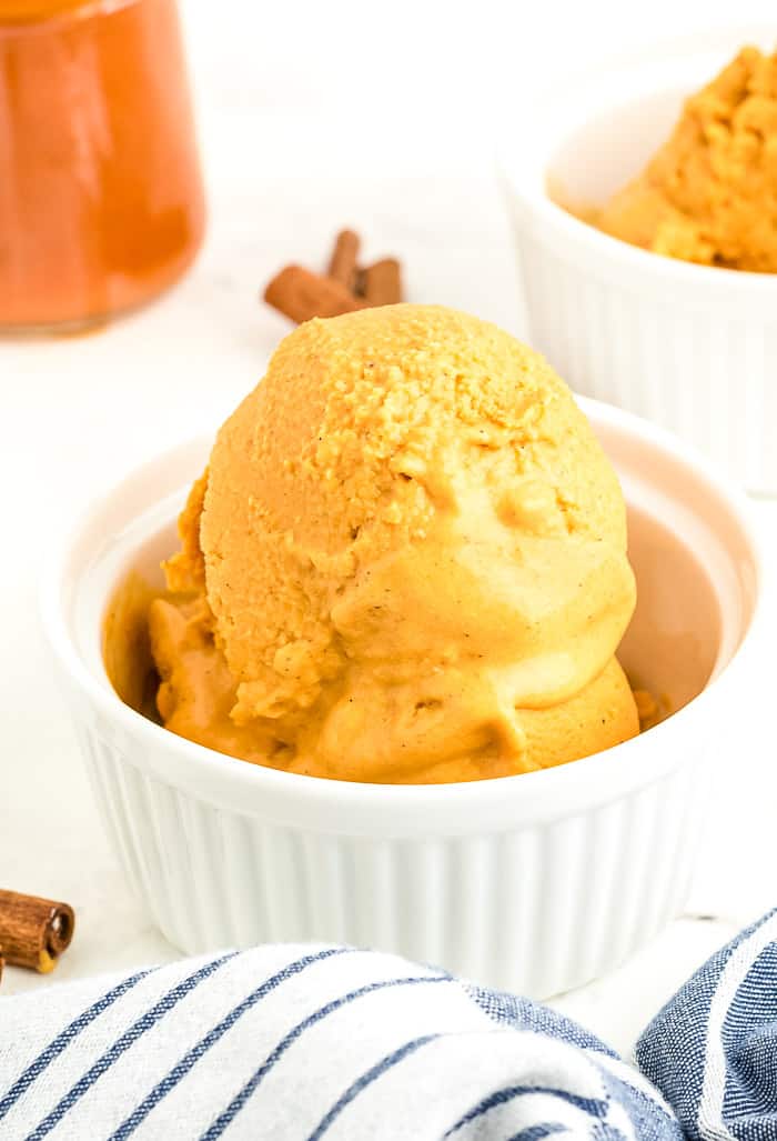 Pumpkin Spice Cheesecake Ice Cream