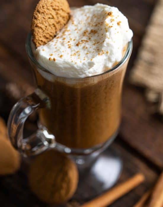 Warm Gingerbread Cocktail