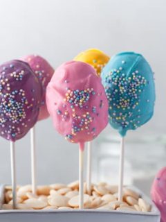 Easter Cake Pops - A Classic Twist