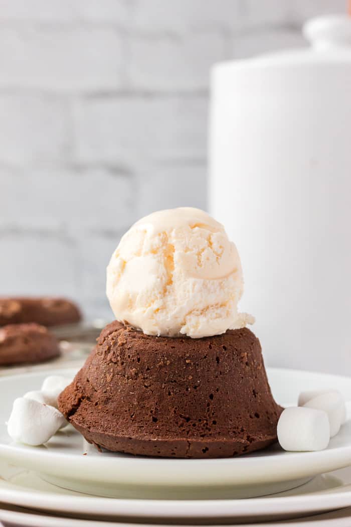 Marshmallow Lava Cake