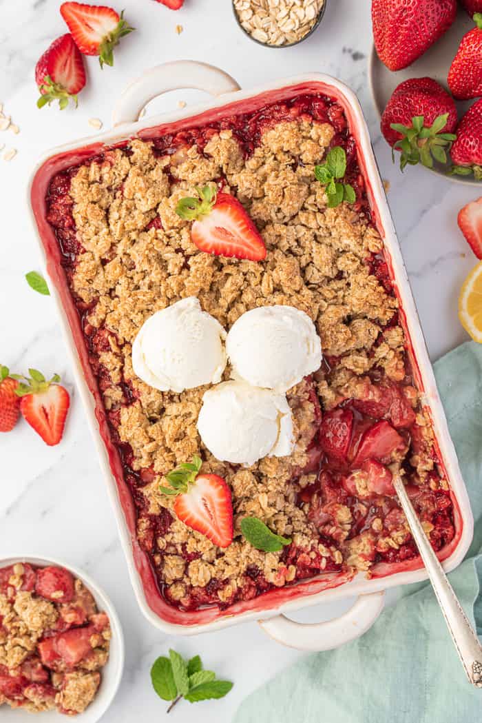 Strawberry Crumble - A Classic Twist