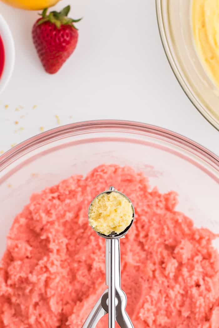 Strawberry Lemonade Cookies